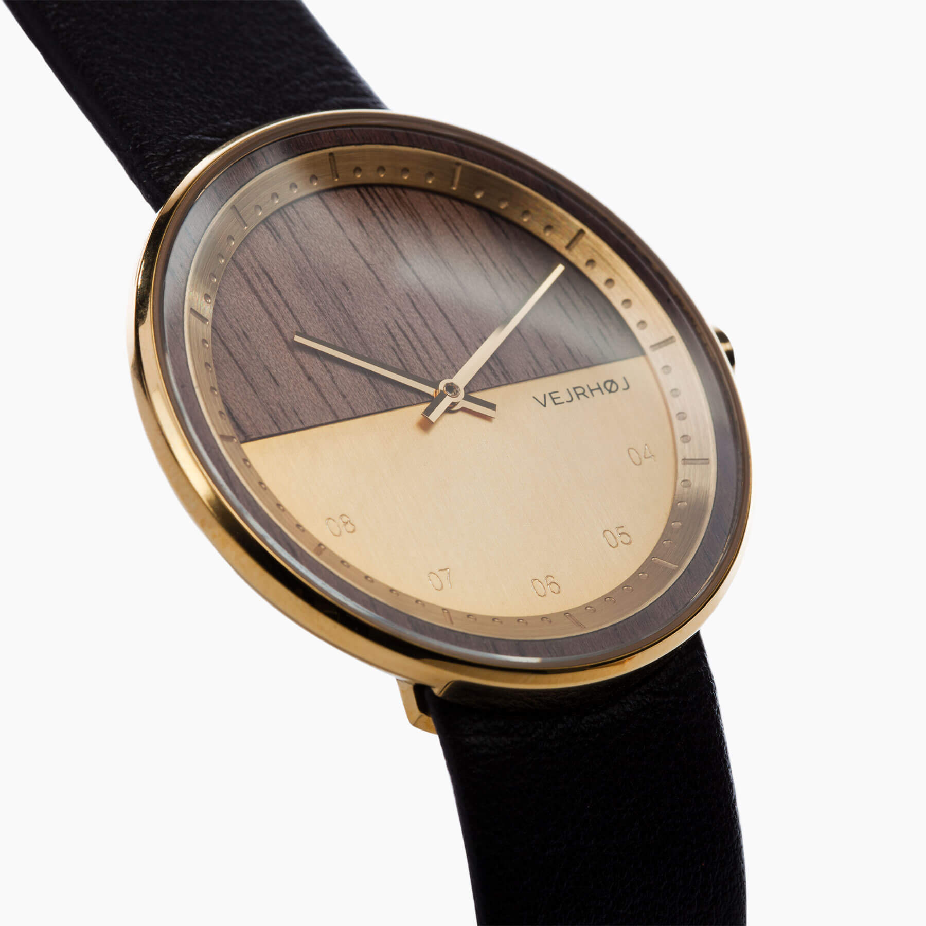 Walnut Wooden watch - VEJRHØJ - The GOLD